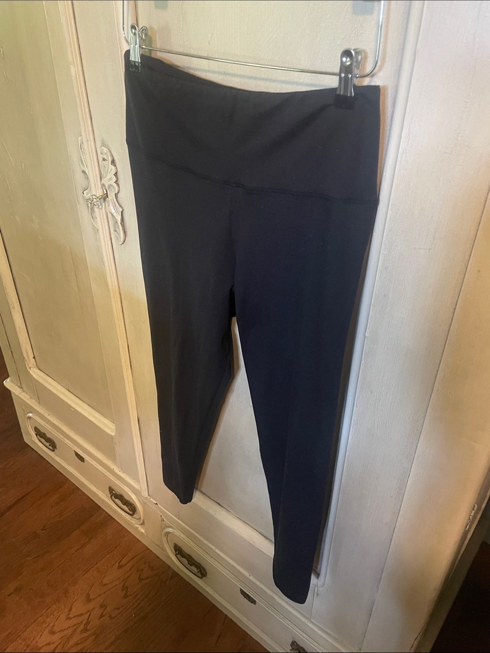 Felina Black High-Waist Leggings with Wide Waistband